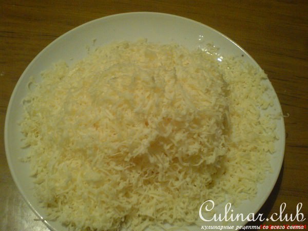 Сырные блины с ананасом