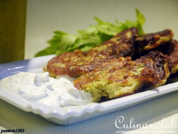 Капустно-сельдерейные оладьи с ржаной мукой