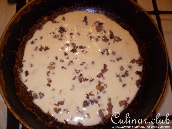 Блины с грибным припеком и сыром