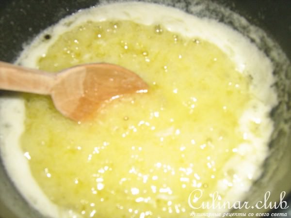Апельсиновые блины с апельсиновым же соусом