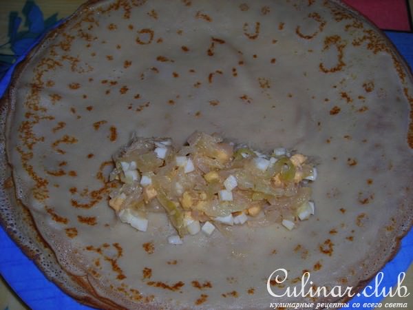 Блинчики с начинкой из капусты и яиц