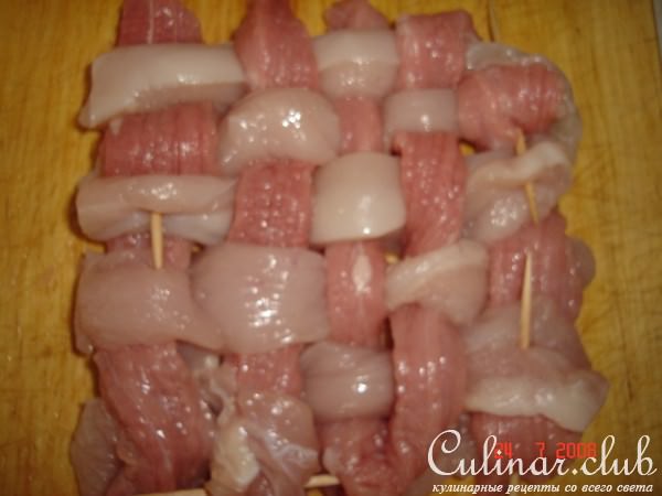 Плетённая мясная котлетка:)