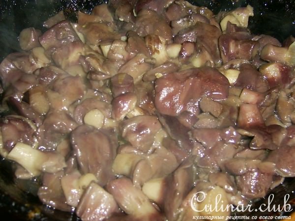 Маслята тушеные в сметане