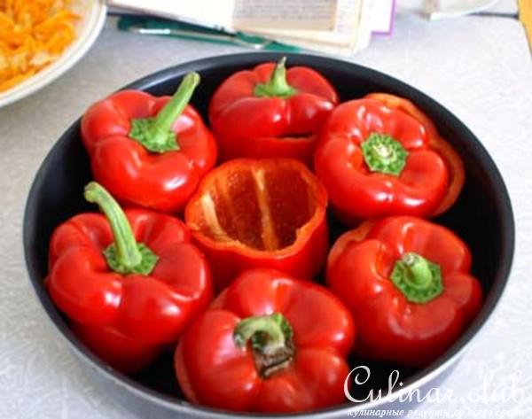 Перец, фаршированный мясом и овощами (вариант)