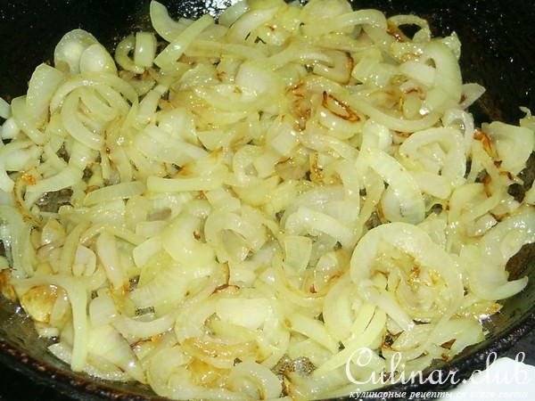 Маслята тушеные в сметане