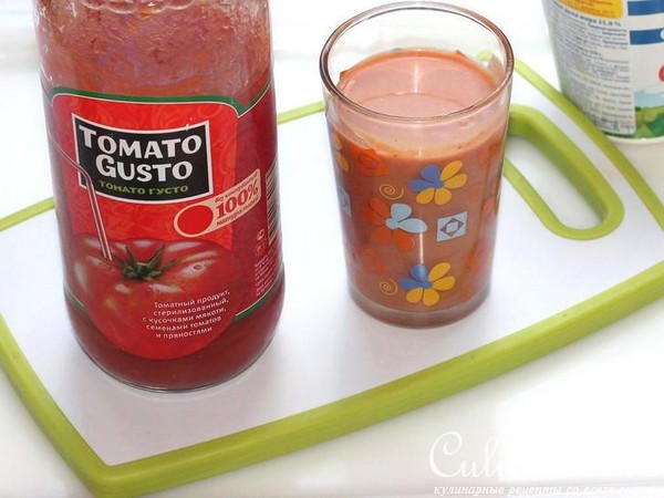 Овощное рагу из кабачков с капустой, морковью и томатным соусом