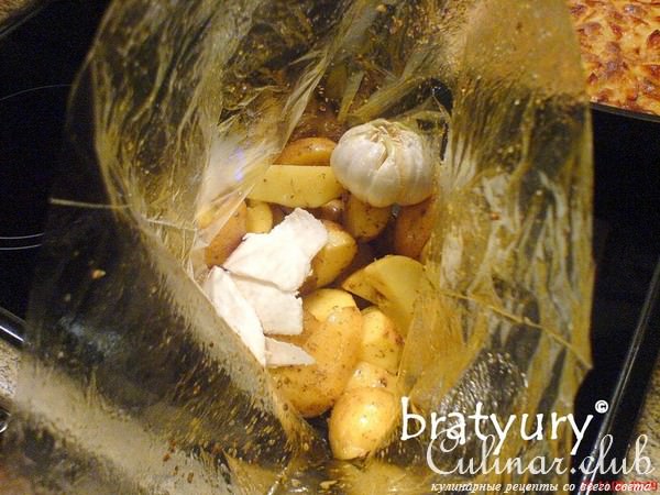 Картофель, запечённый в пакете