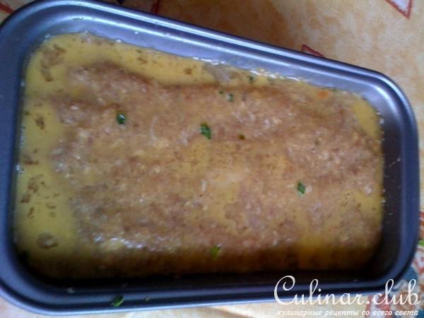Рулет из фарша с яйцами