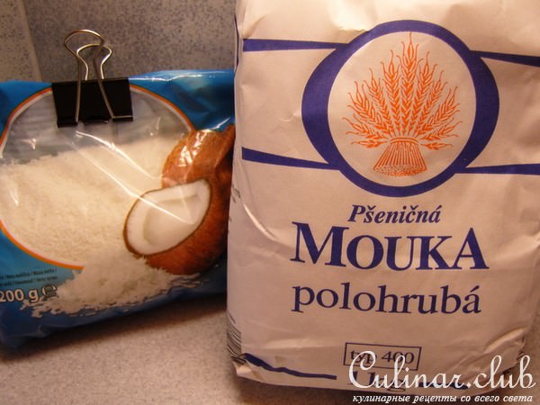 Свинина в желтках с кокосом