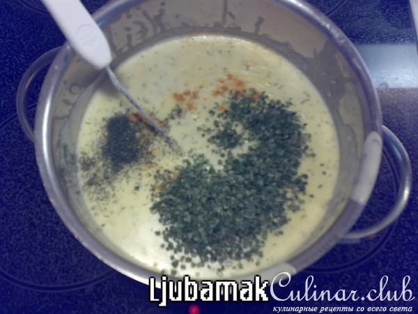 Рыбные фрикадельки под белым соусом