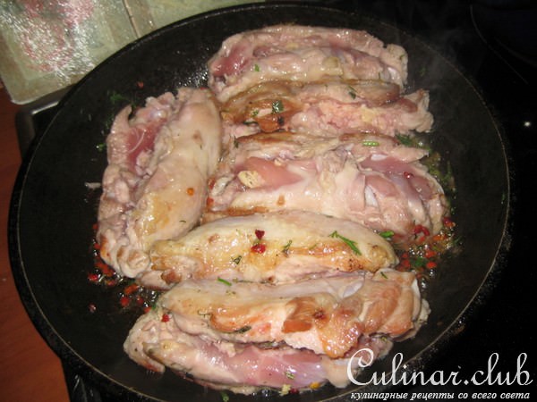 куры, пюре, но это не главное
