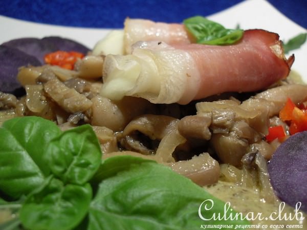 Вешенки в соусе из бузины с трюфельным картофелем