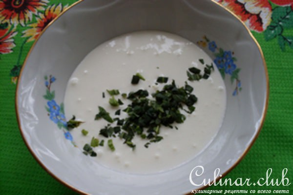 Молодой картофель со шпинатом и карри 