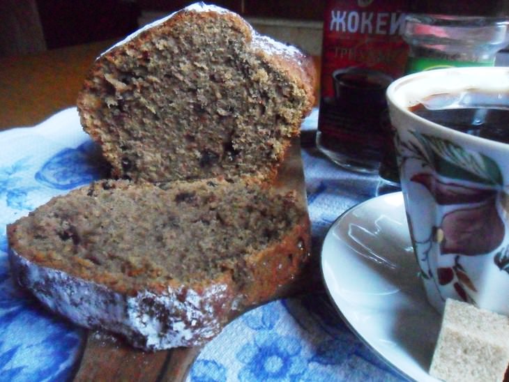Кекс кофейный с шоколадными каплями.