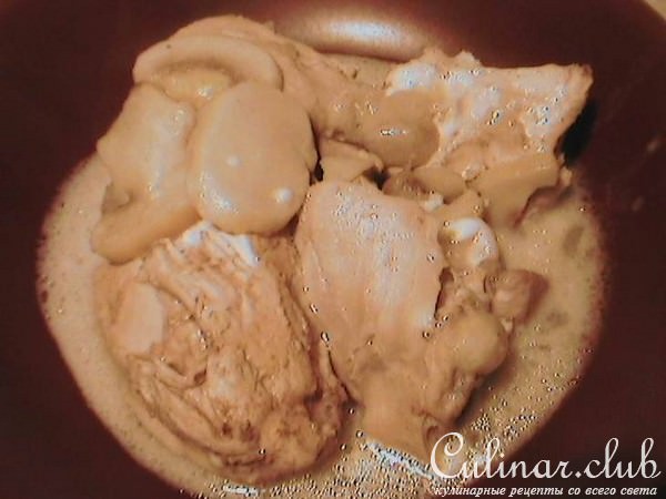 курица в сметане с шампиньонами