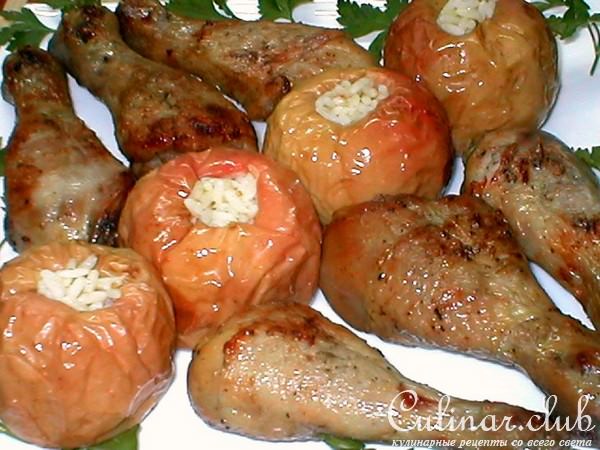 КУРИНЫЕ НОЖКИ С ПЕЧЕНЫМИ ЯБЛОКАМИ