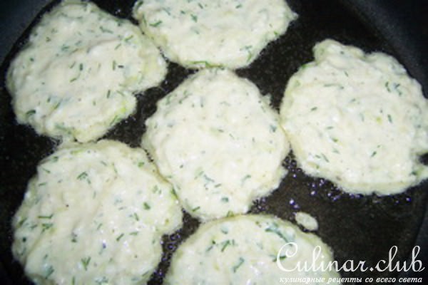 Оладьи кабачковые с сыром и чесночком (вариант)