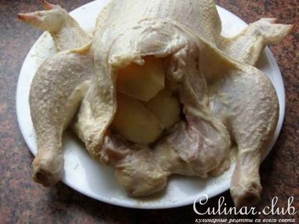 Курочка с яблоками