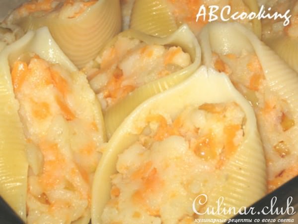 Ракушки фаршированные картофельно-сырной массой