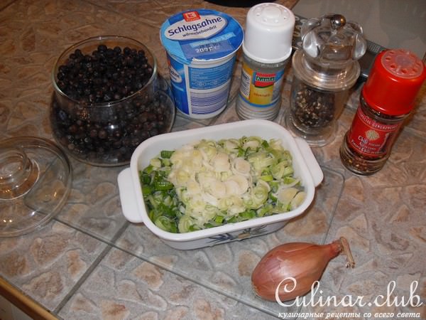 Вешенки в соусе из бузины с трюфельным картофелем