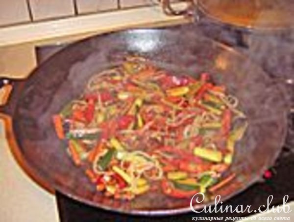 Утинные грудки с овощами.