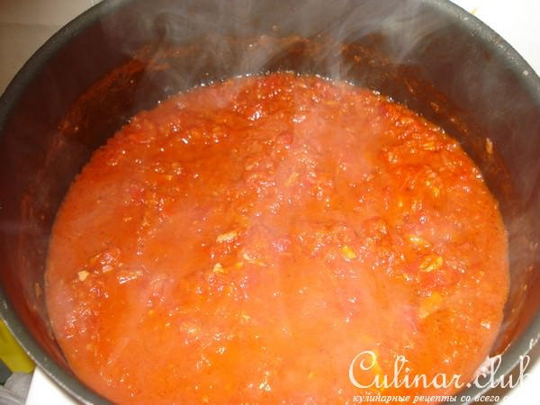 круглая стручковая фасоль с фрикаделями