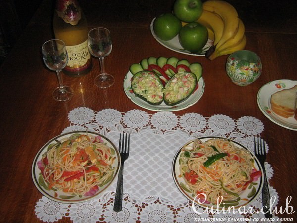 Рисовая лапша с овощами.