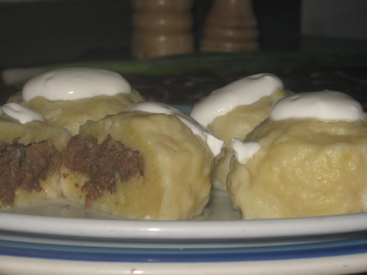 Кнедли картофельные с мясом