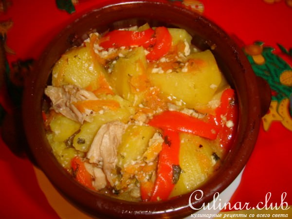 куриные голени с картошкой в горшочке