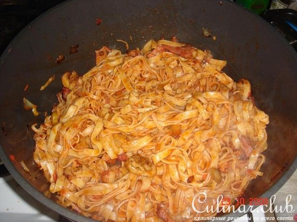 Макароны феттучини (fettuccine) с беконом и грибами