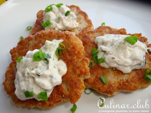 Оладьи из гречки с рыбным кремом