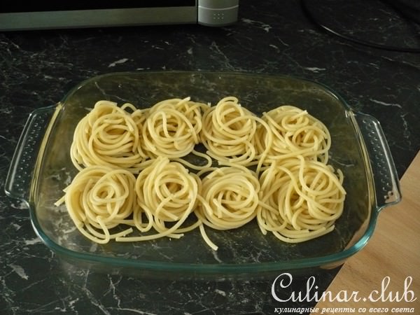 Spaghetti bolognese-Гнездышки