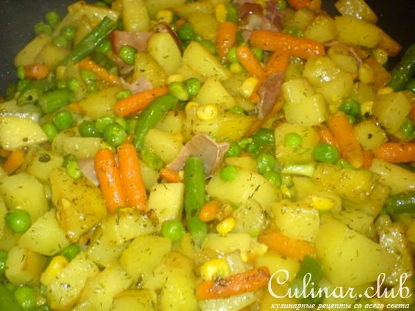 Жареный картофель с овощами Mix ...(на скорую руку)