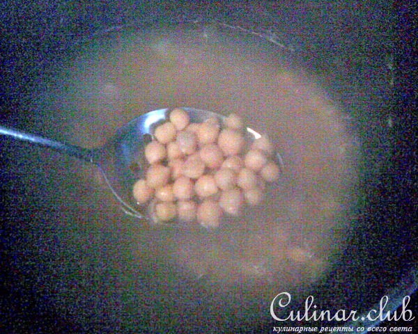Нут, тушеный с овощами