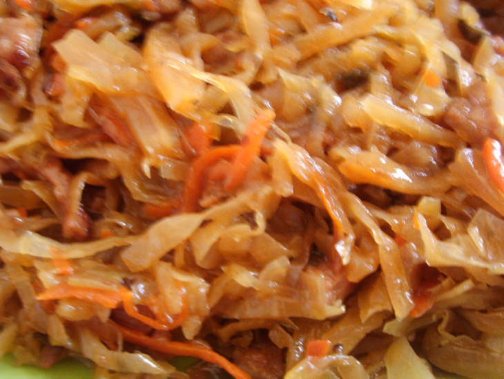 Ножки свиные в сухарях с тушеной капустой и картофельным салатом. Для моих подруг из Германии.
