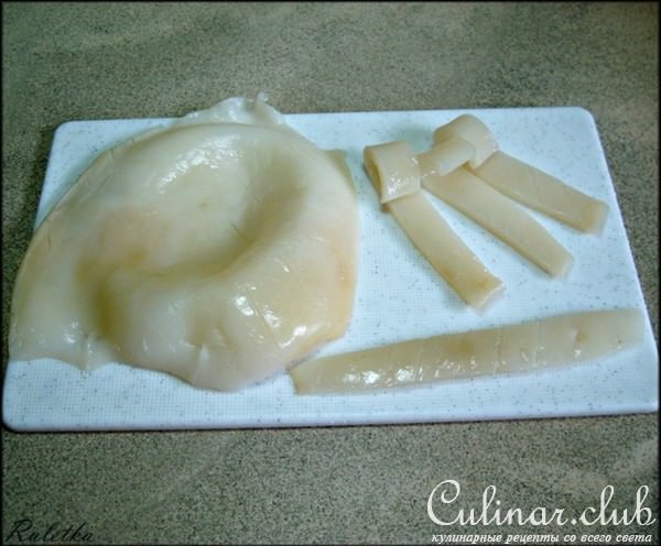 Куми куми смур (пряный кальмар).