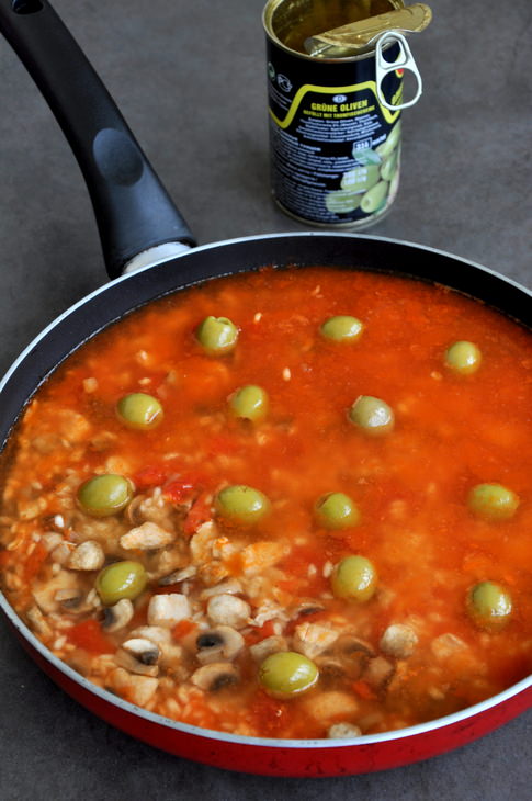 Паэлья с морепродуктами и курицей 2 (Shellfish and Chicken Paella)