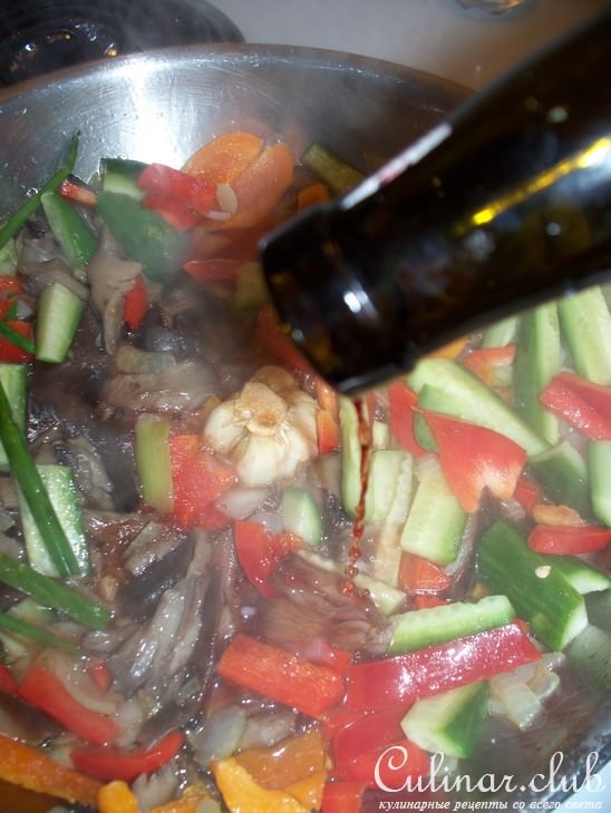 Лапша с креветками и овощами !!!
