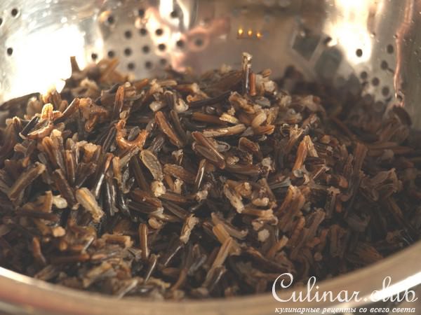 "Инь Ян" Дикий рис с кальмарами в сметане