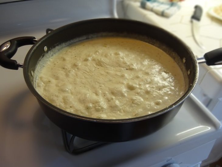" Грибной Жульен с Омарами и Гребешками "
