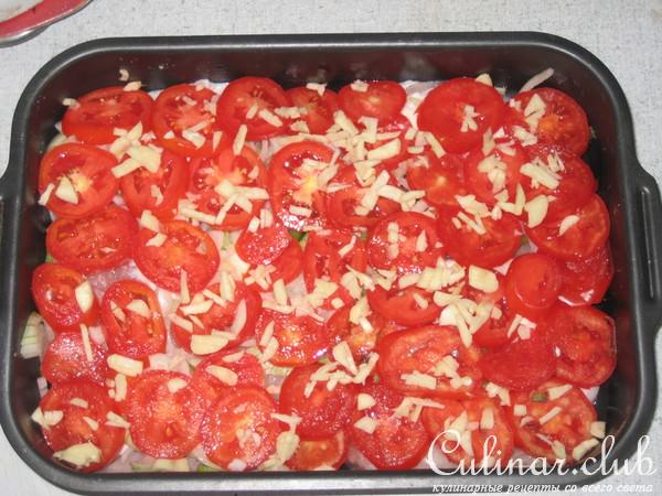 Свининка под подушкой и запеченый картошка.