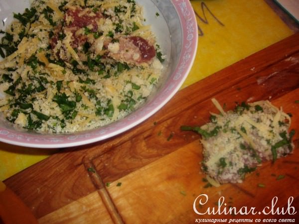 Баранина в сырной корочке с молодым картофелем