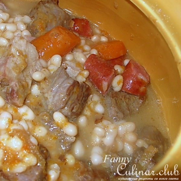 Кассуле (Le Cassoulet) — мясное рагу с фасолью