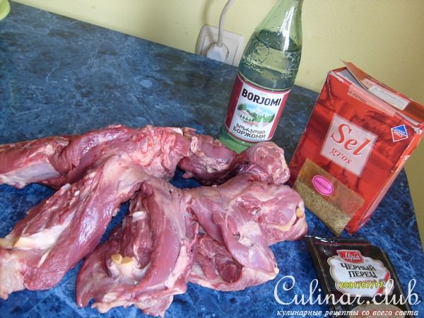 запеченная баранина с розмарином и овощами
