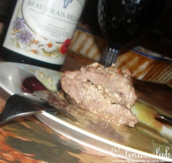 Свиной рулет с овечьим сыром и грецкими орехами