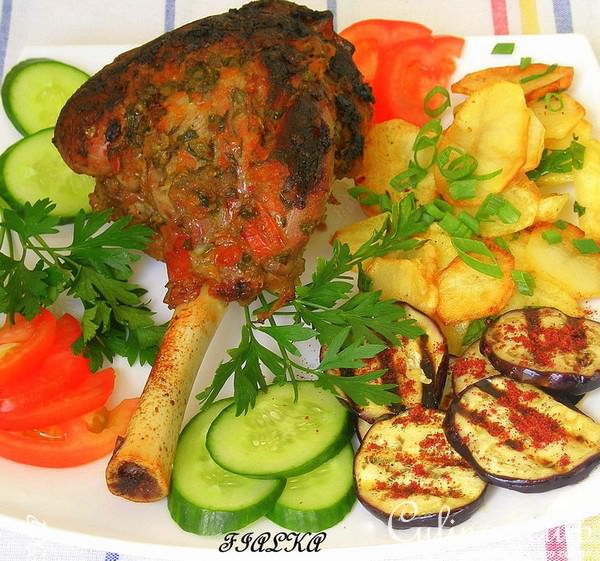 Маринованная баранина, запеченая в духовке