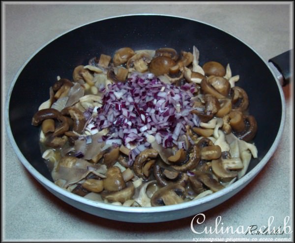Мясные роллы в сидровом соусе.