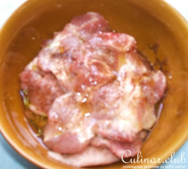 Мясо под рисово-сырной шубкой
