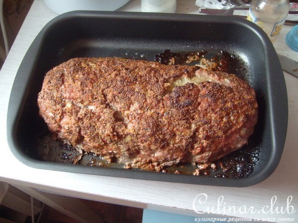 Ароматная мясная булка с молодой капустой