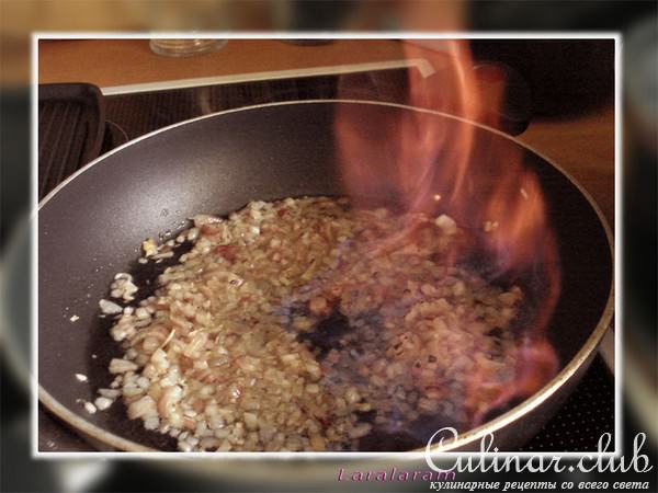 ПЕРЕЧНЫЙ стейк с ПЕРЕЧНЫМ соусом